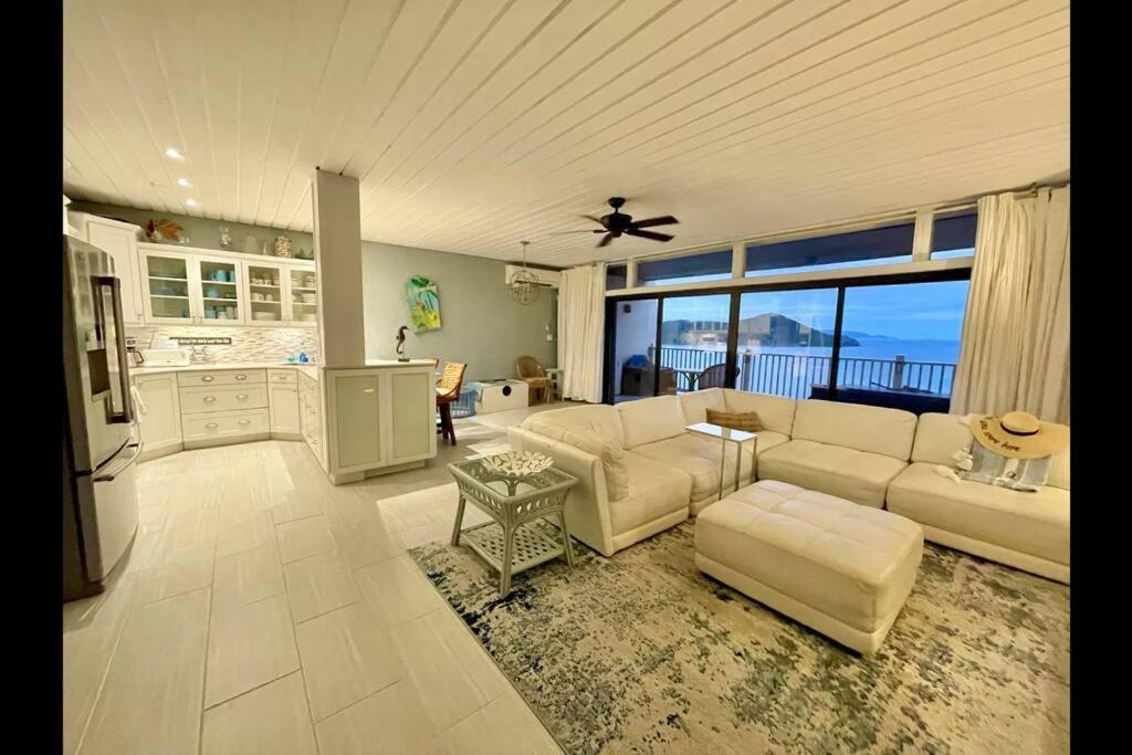 Mermaid Escape - Amazing Views! East End  Экстерьер фото